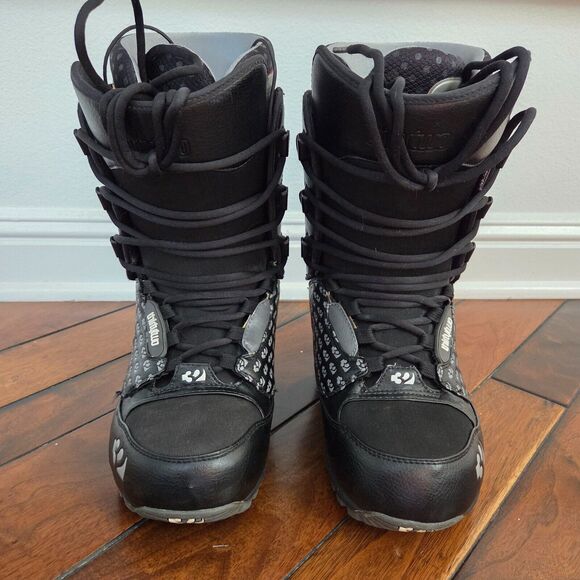 THIRTYTWO Snowboard Boots LASHED Level 3 Model 10 Black 32 Lace Up Men's 9.5 - Picture 2 of 14